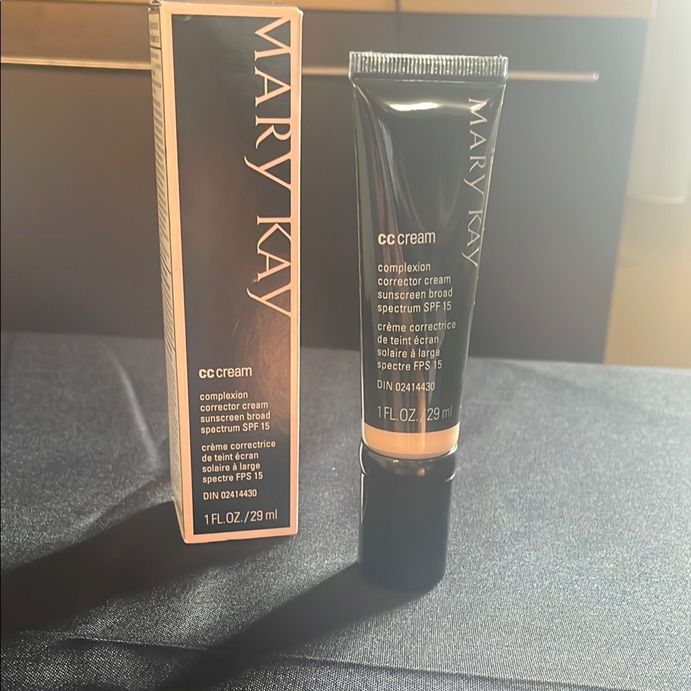Mary Kay CC Cream - Light to Med Beige
